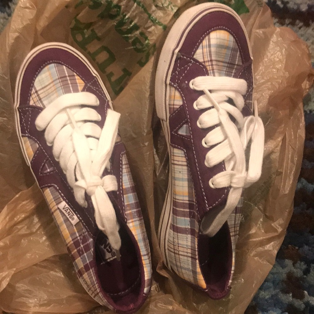 SOLD Almost New! Vans Sneakers